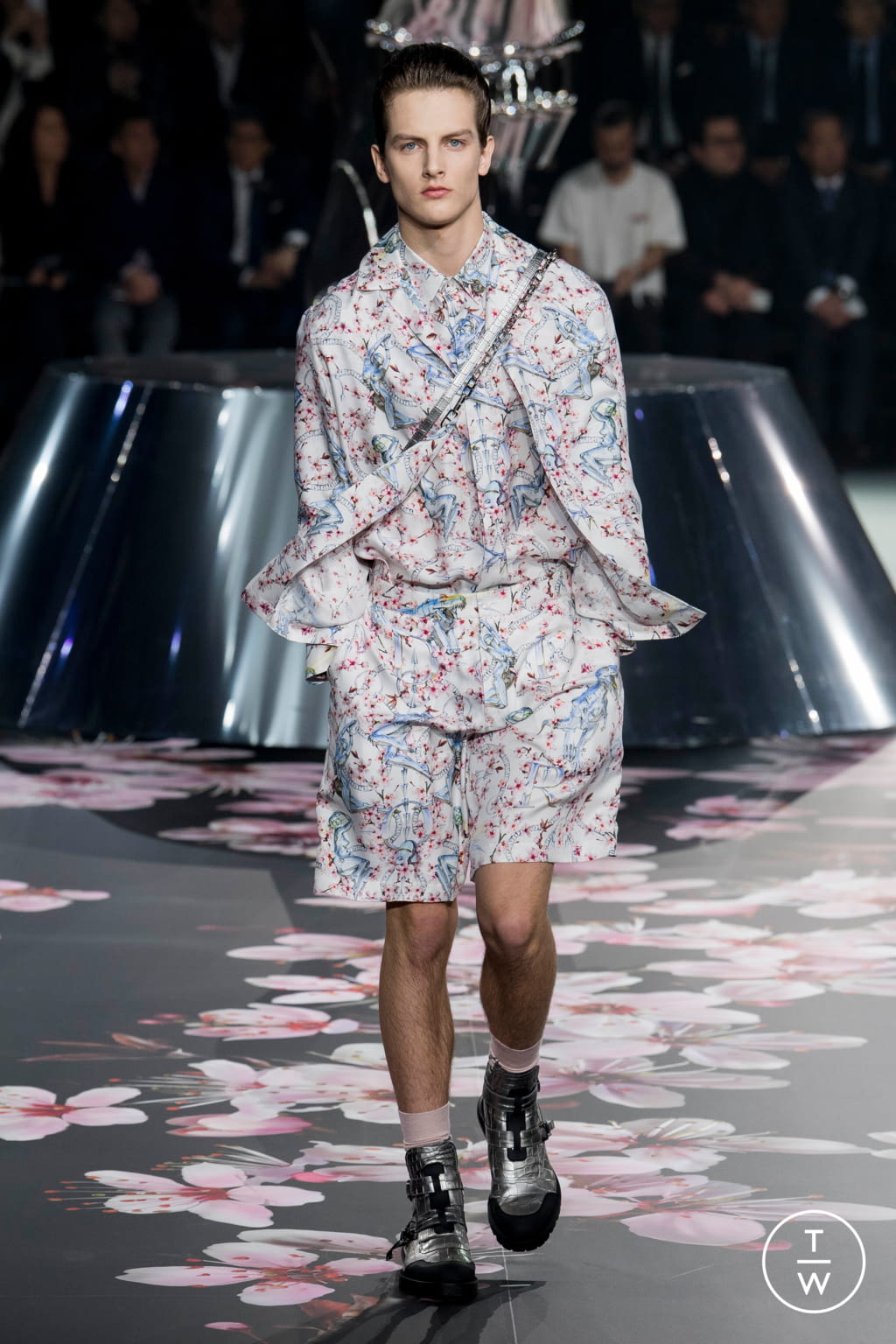 Fashion Week New York Pre-Fall 2019 look 5 from the Dior Homme collection menswear