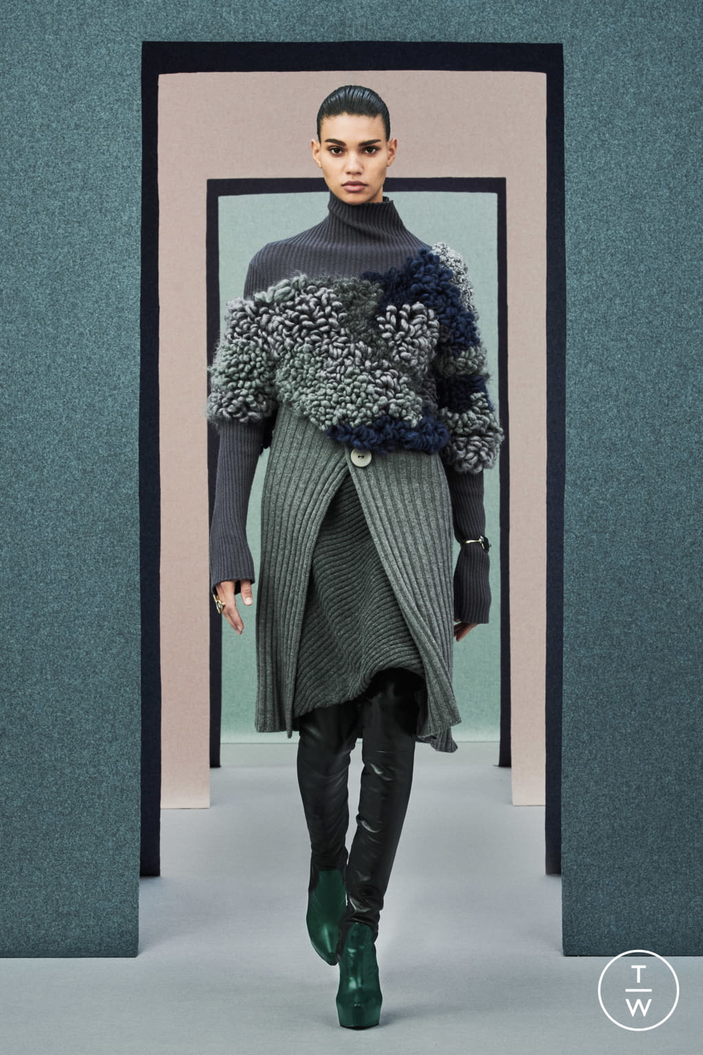 Fashion Week Milan Fall/Winter 2021 look 5 from the Ports 1961 collection womenswear