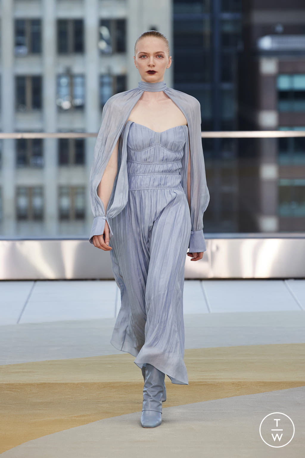 Fashion Week New York Spring/Summer 2022 look 6 from the Jonathan Simkhai collection womenswear