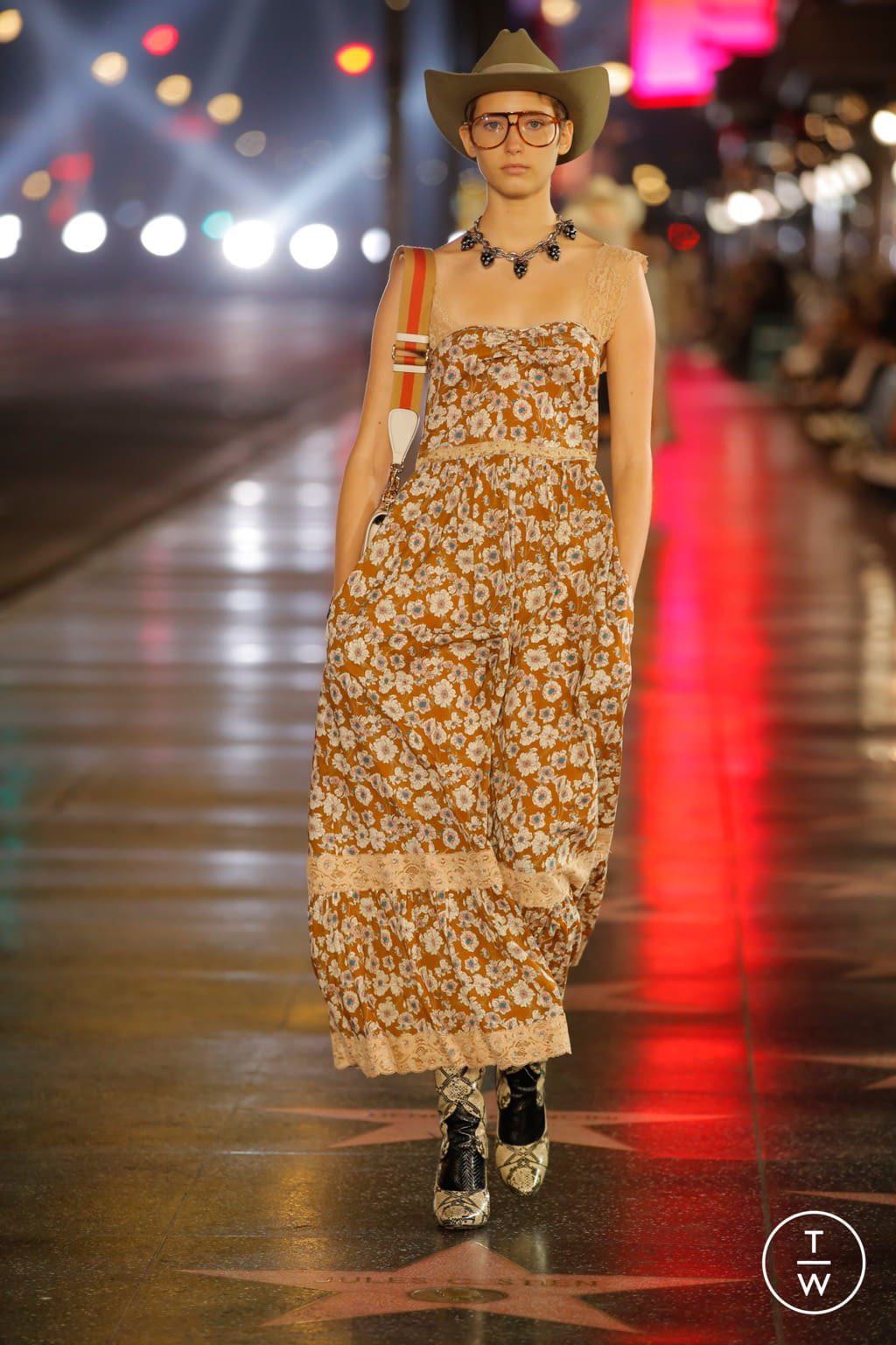 Fashion Week Milan Spring/Summer 2022 look 68 from the Gucci collection 女装