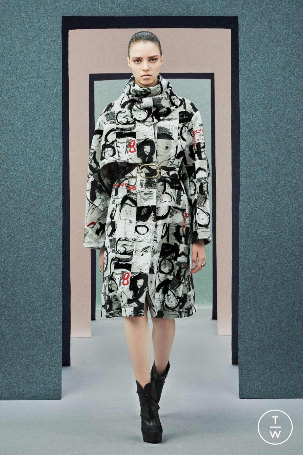 Fashion Week Milan Fall/Winter 2021 look 7 de la collection Ports 1961 womenswear