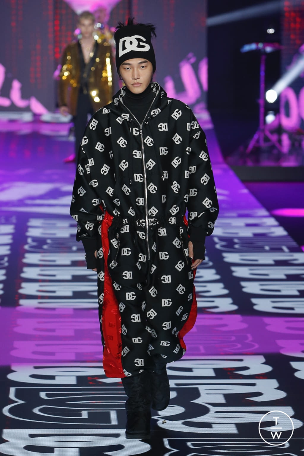 Fashion Week Milan Fall/Winter 2022 look 73 from the Dolce & Gabbana collection menswear