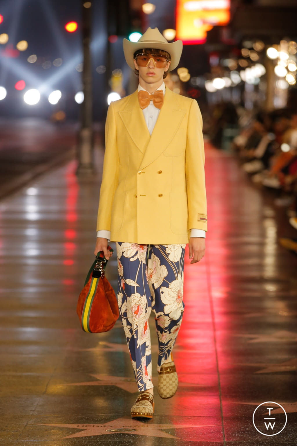 Fashion Week Milan Spring/Summer 2022 look 85 from the Gucci collection womenswear