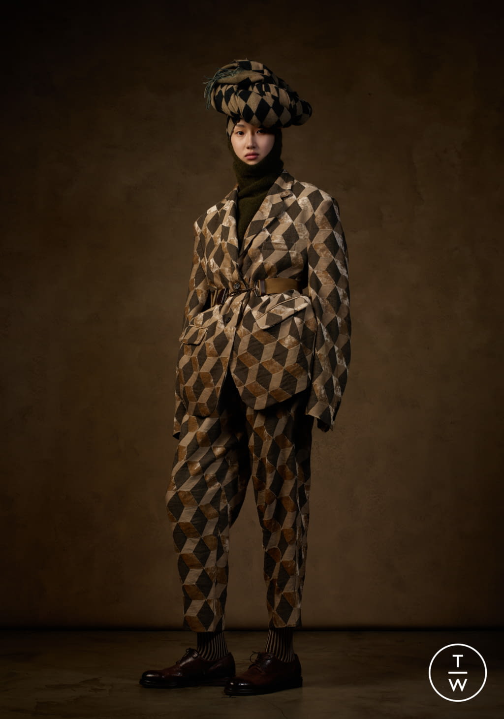 Fashion Week Paris Fall/Winter 2021 look 9 de la collection Uma Wang womenswear
