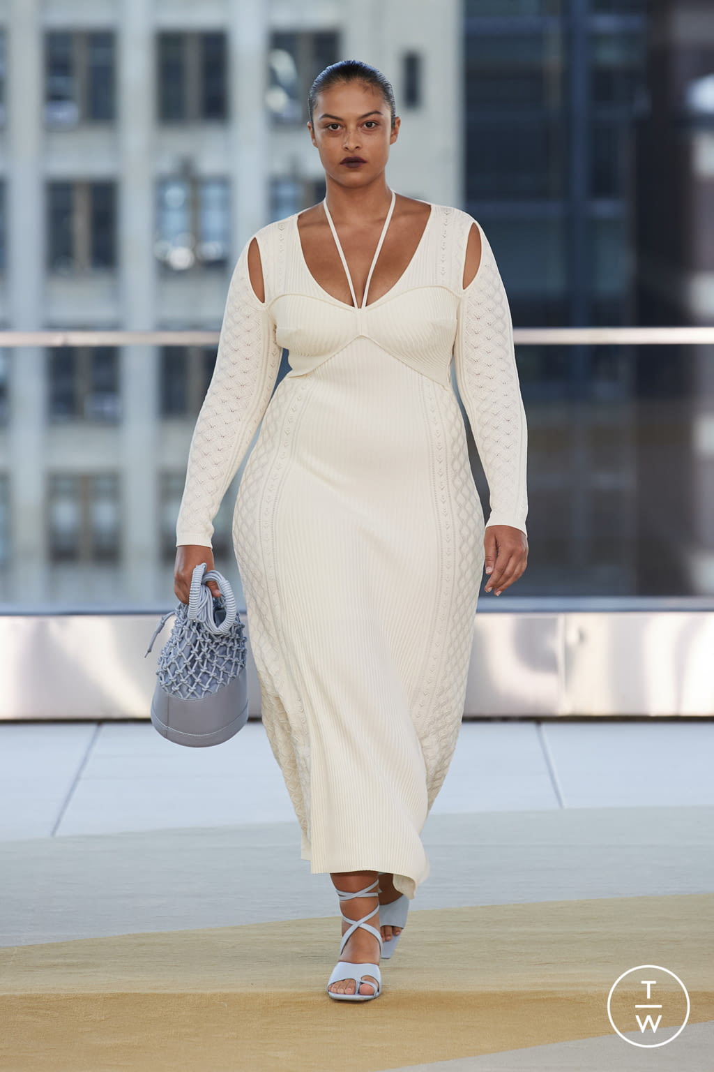 Fashion Week New York Spring/Summer 2022 look 9 from the Jonathan Simkhai collection womenswear