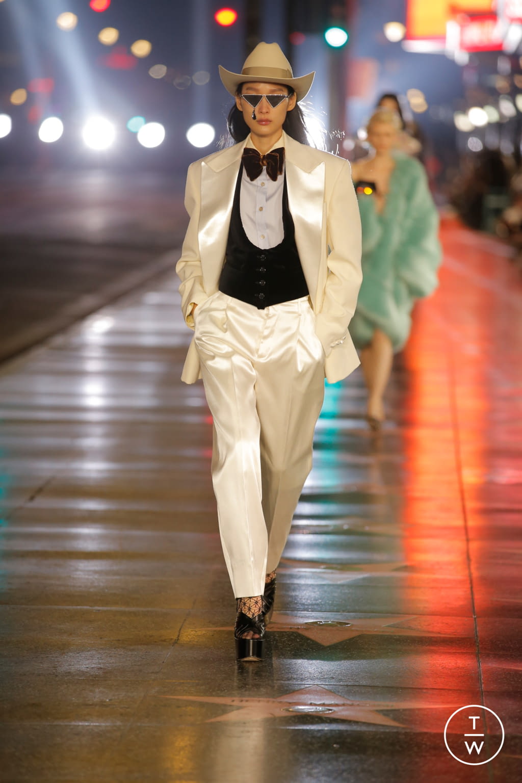 Fashion Week Milan Spring/Summer 2022 look 99 de la collection Gucci womenswear