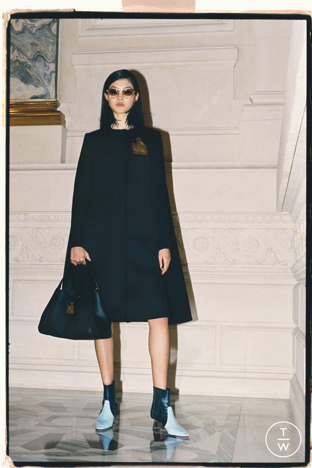 Fashion Week Paris Fall/Winter 2021 look 1 de la collection Lanvin womenswear