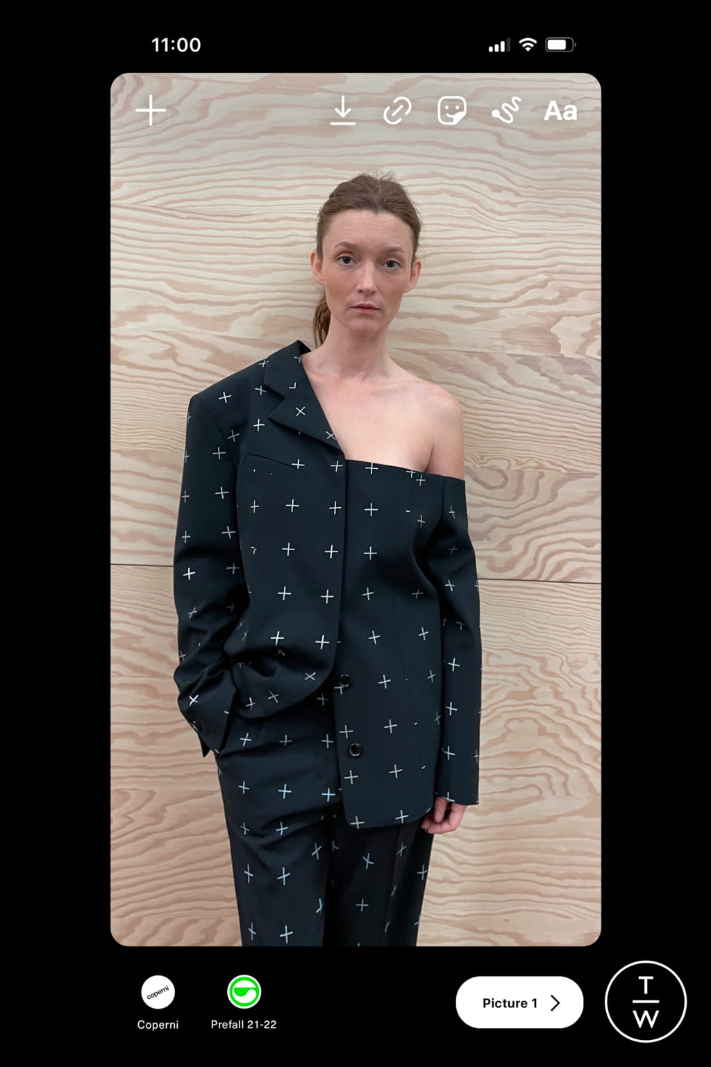 Fashion Week Paris Pre-Fall 2021 look 1 from the Coperni collection 女装