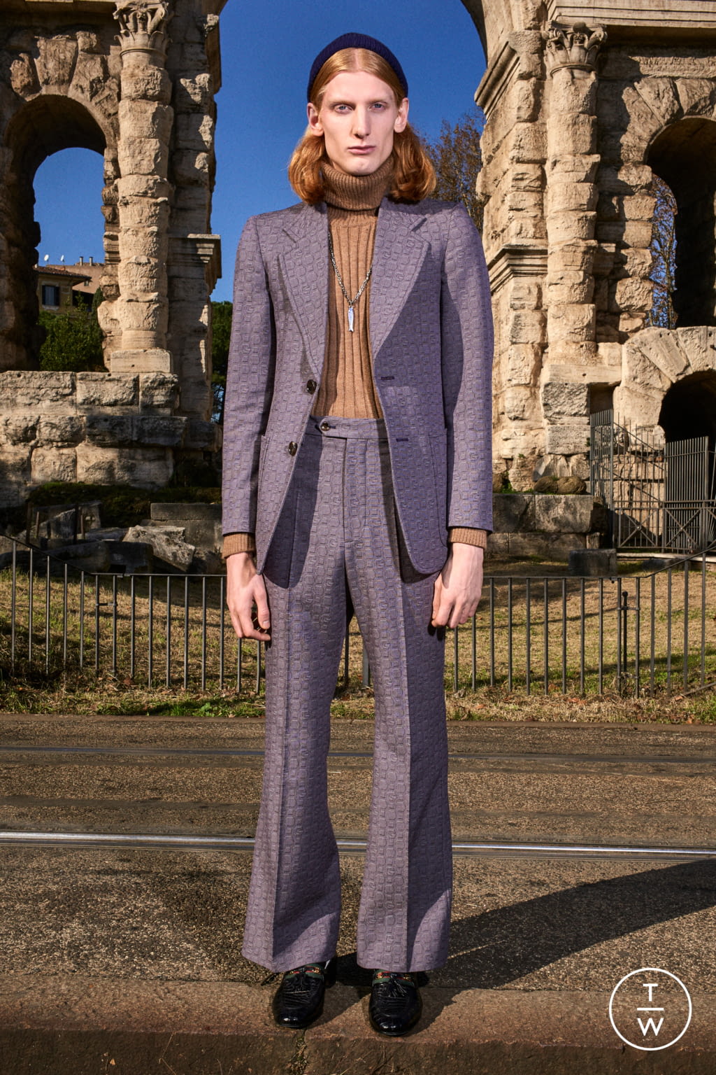 Fashion Week Milan Pre-Fall 2020 look 1 from the Gucci collection 男装
