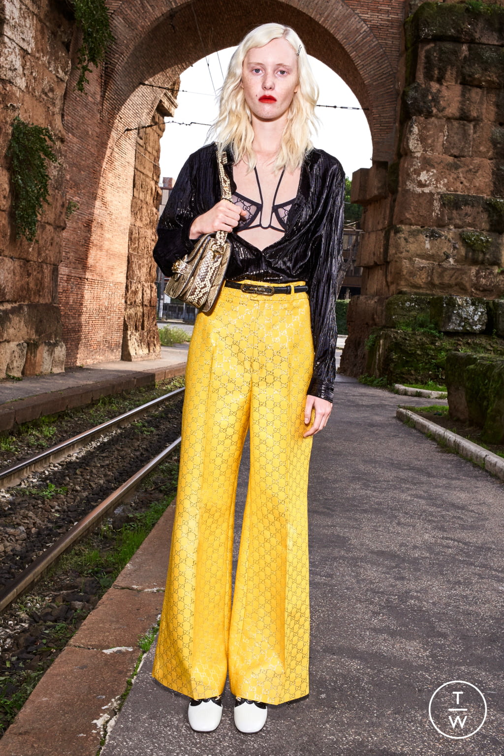 Fashion Week Milan Pre-Fall 2020 look 3 from the Gucci collection womenswear