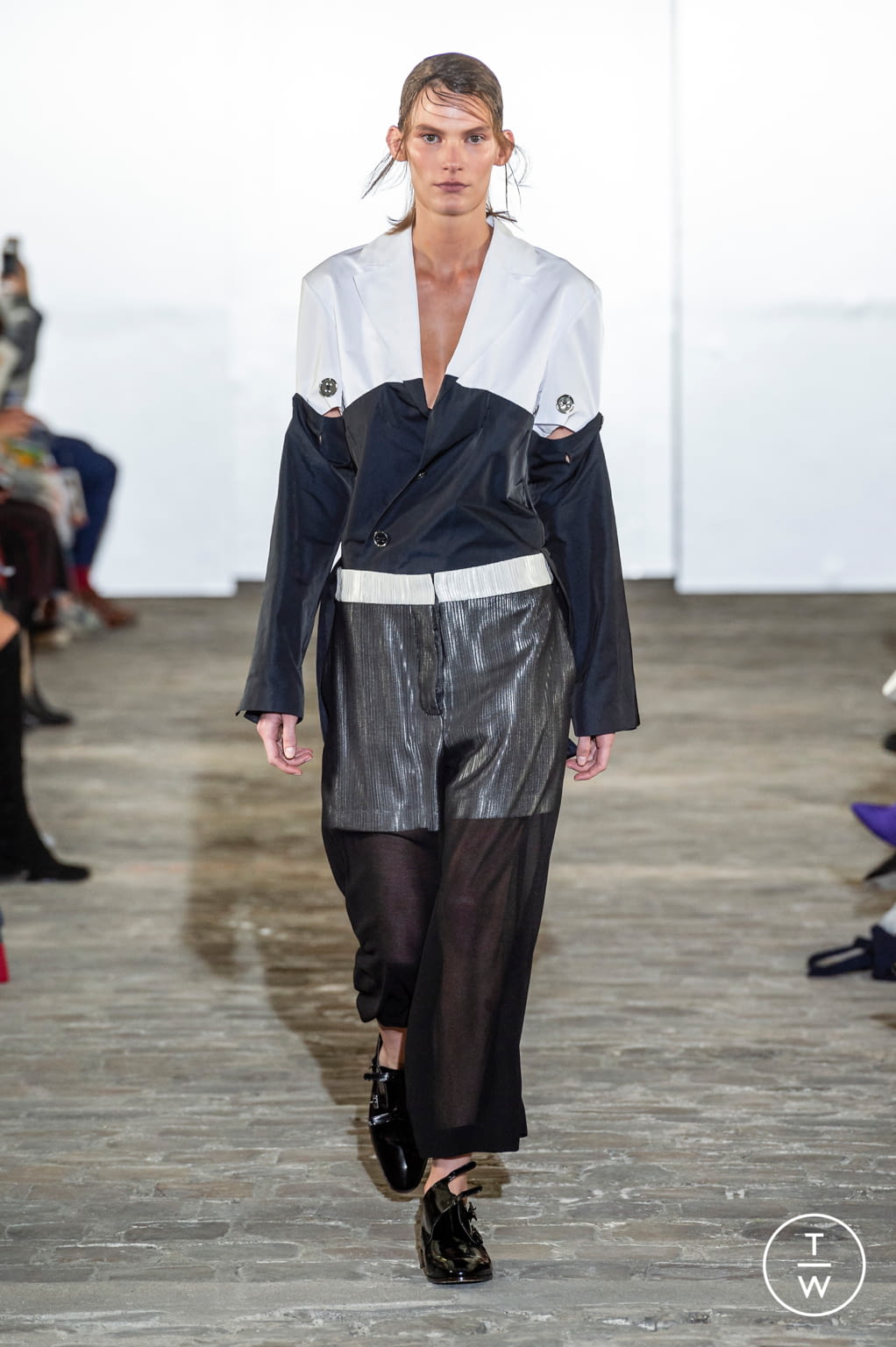 Fashion Week Paris Spring/Summer 2019 look 2 from the Kristina Fidelskaya collection 女装