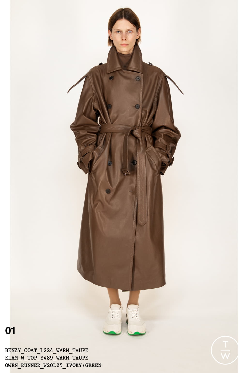 Fashion Week New York Fall/Winter 2022 look 1 de la collection The Row womenswear