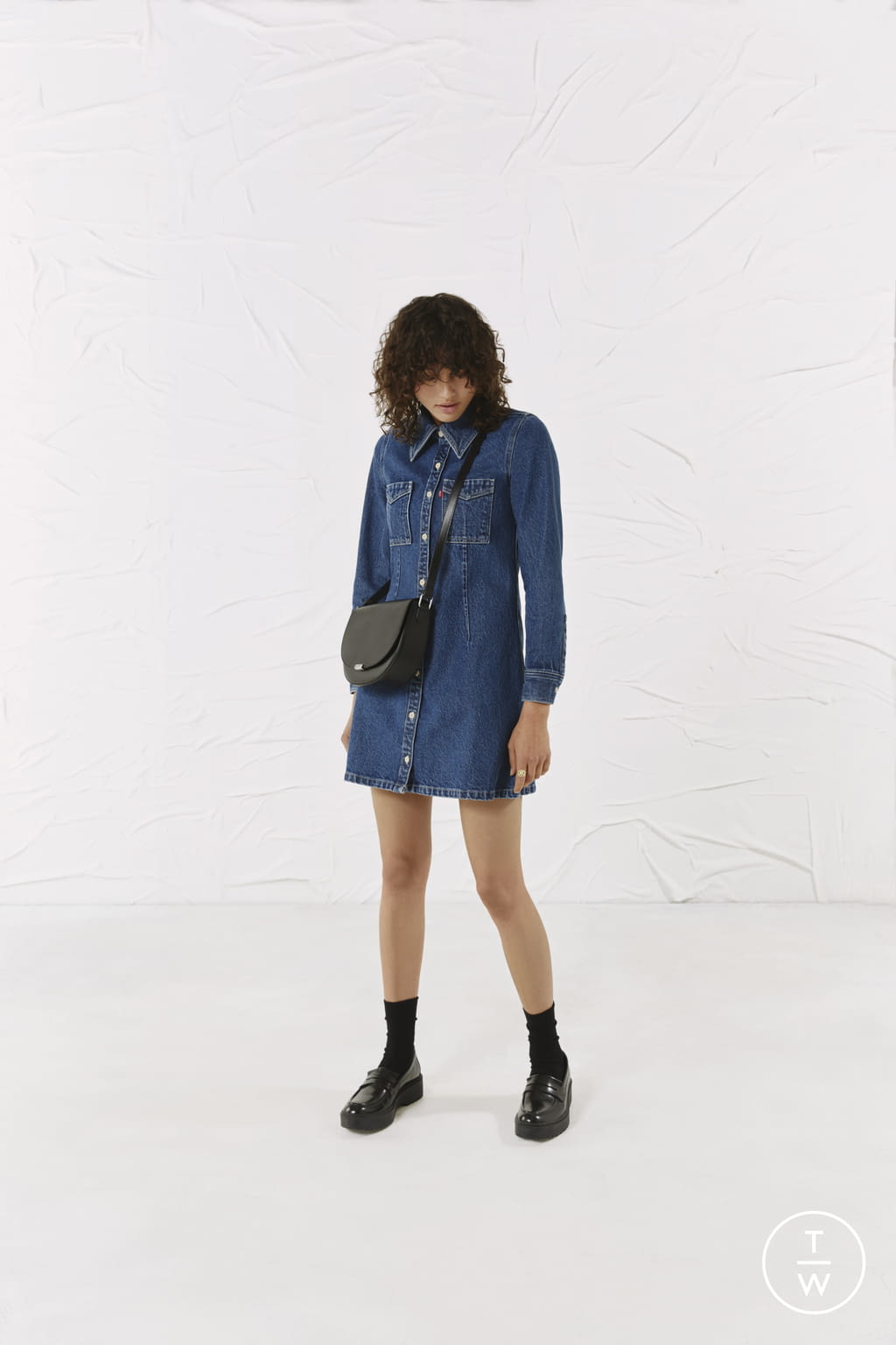 Fashion Week Paris Spring/Summer 2022 look 15 from the LEVIS STORY TOLLING collection womenswear
