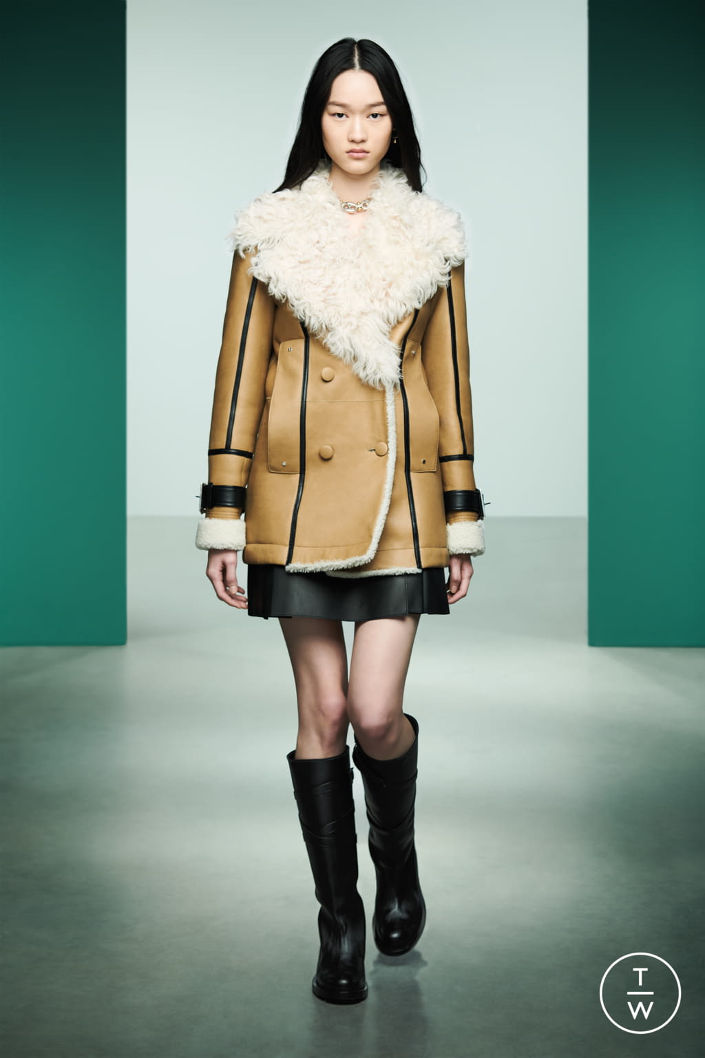 Fashion Week Milan Pre-Fall 2022 look 10 from the Ports 1961 collection 女装