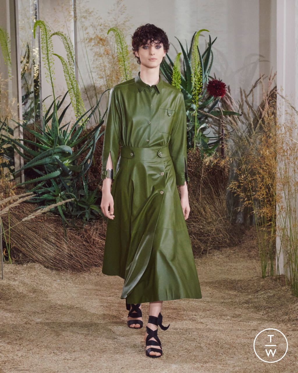 Fashion Week Paris Resort 2019 look 10 from the Hermès collection womenswear