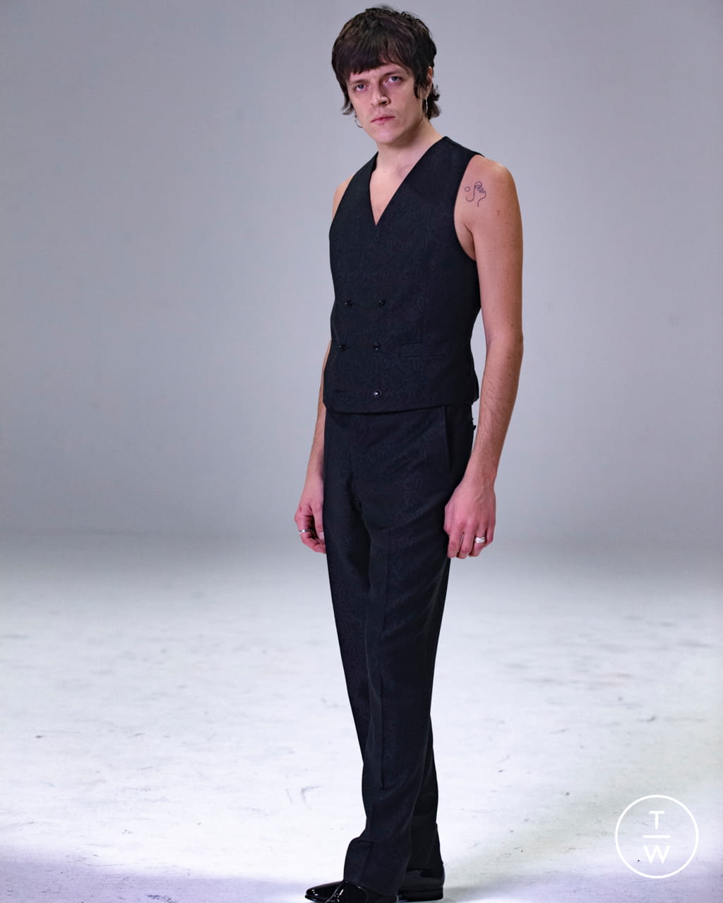 Fashion Week Paris Fall/Winter 2021 look 10 de la collection Francesco Smalto menswear