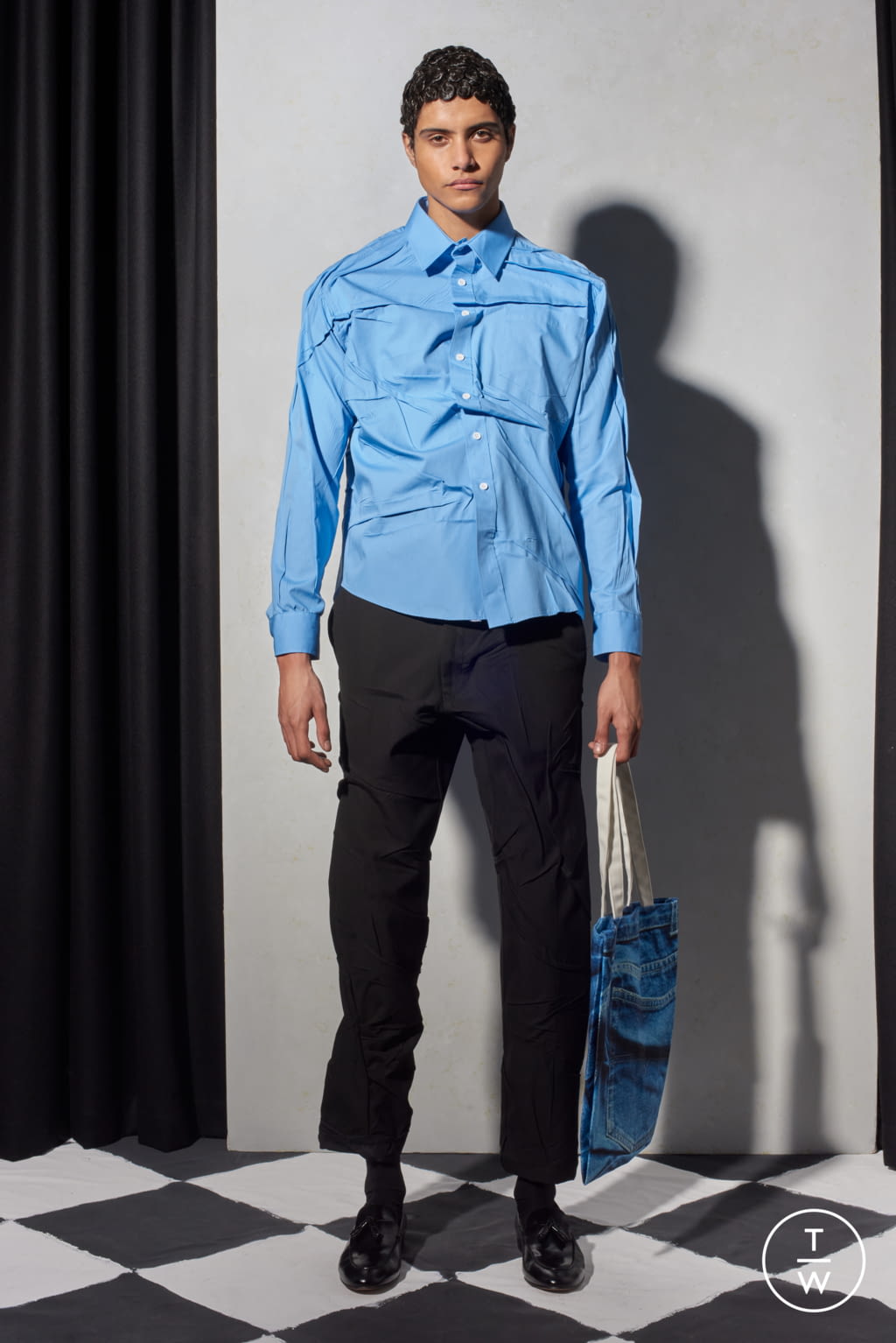 Fashion Week London Fall/Winter 2021 look 11 from the Bianca Saunders collection menswear