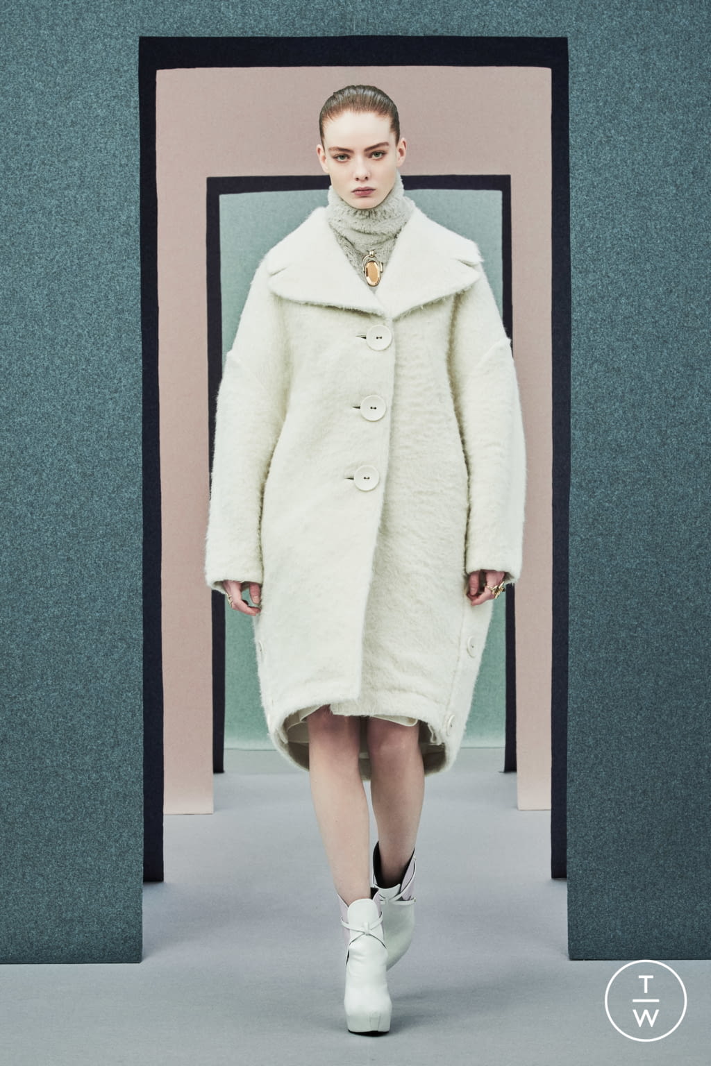 Fashion Week Milan Fall/Winter 2021 look 11 de la collection Ports 1961 womenswear