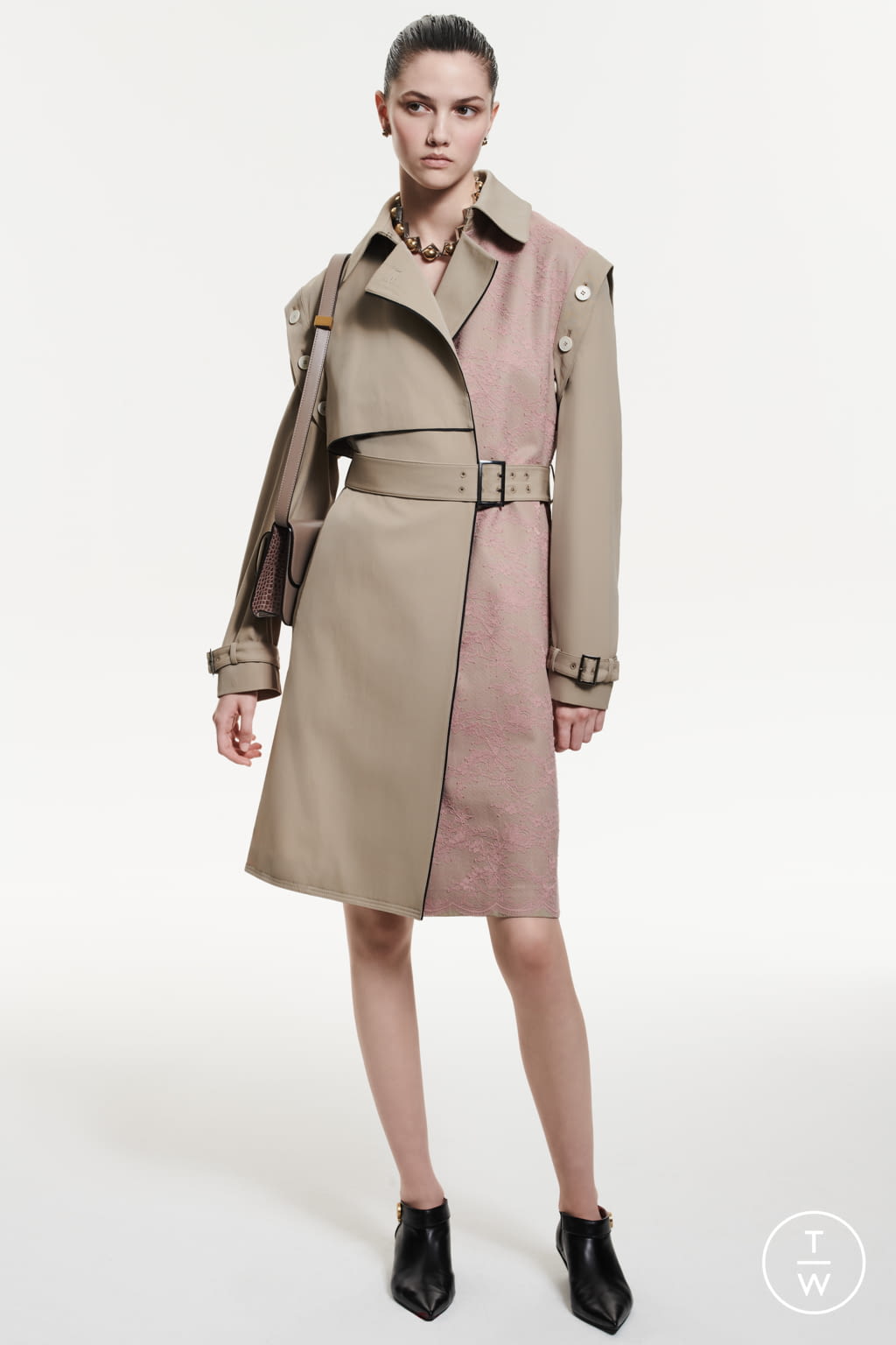 Fashion Week Milan Resort 2022 look 11 from the Ports 1961 collection womenswear
