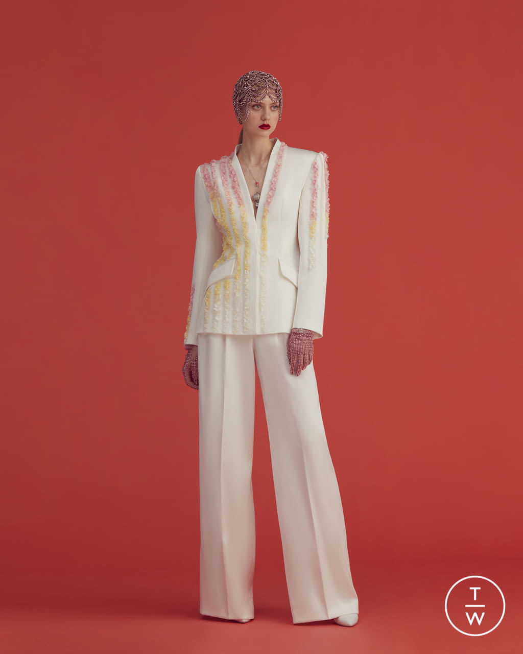 Fashion Week Paris Spring/Summer 2022 look 11 de la collection Ulyana Sergeenko couture