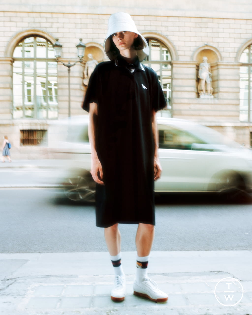 Fashion Week Paris Spring/Summer 2021 look 11 from the Maison Kitsuné collection womenswear