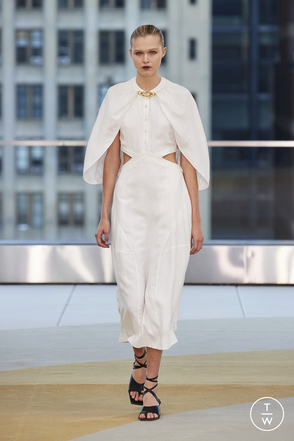 Fashion Week New York Spring/Summer 2022 look 12 from the Jonathan Simkhai collection 女装