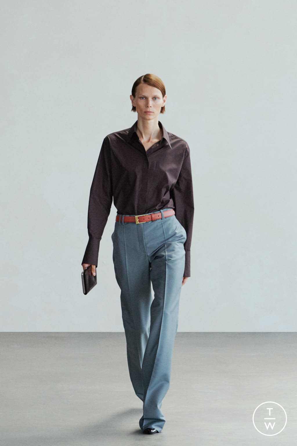 Fashion Week New York Spring/Summer 2022 look 12 de la collection The Row womenswear