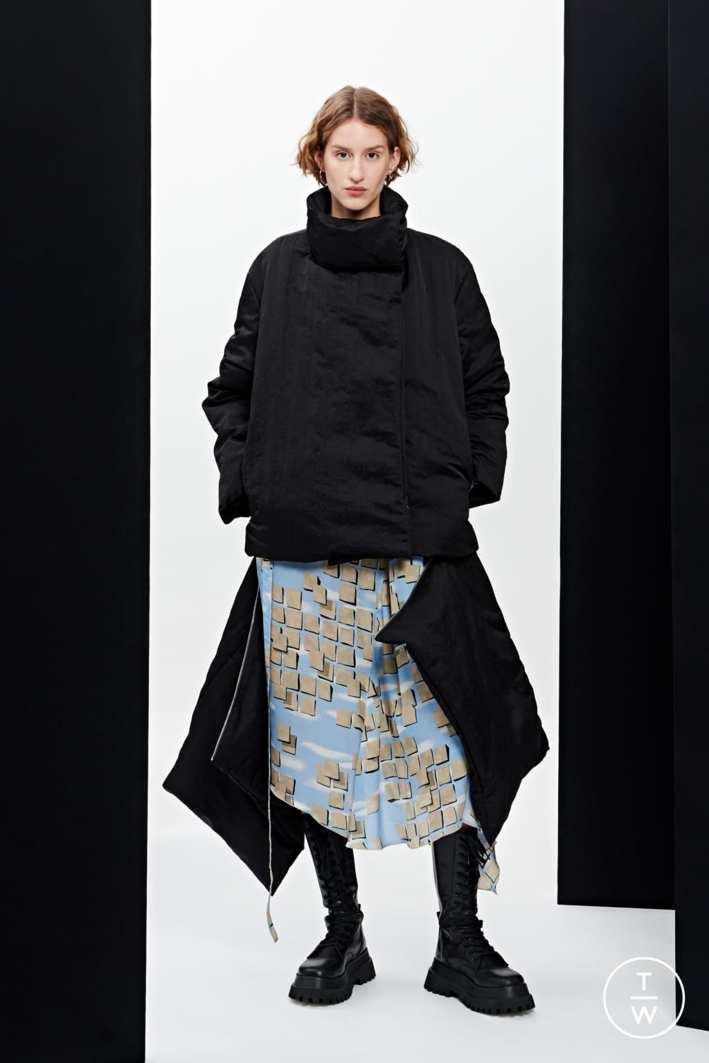 Fashion Week Paris Pre-Fall 2021 look 12 from the Nehera collection womenswear