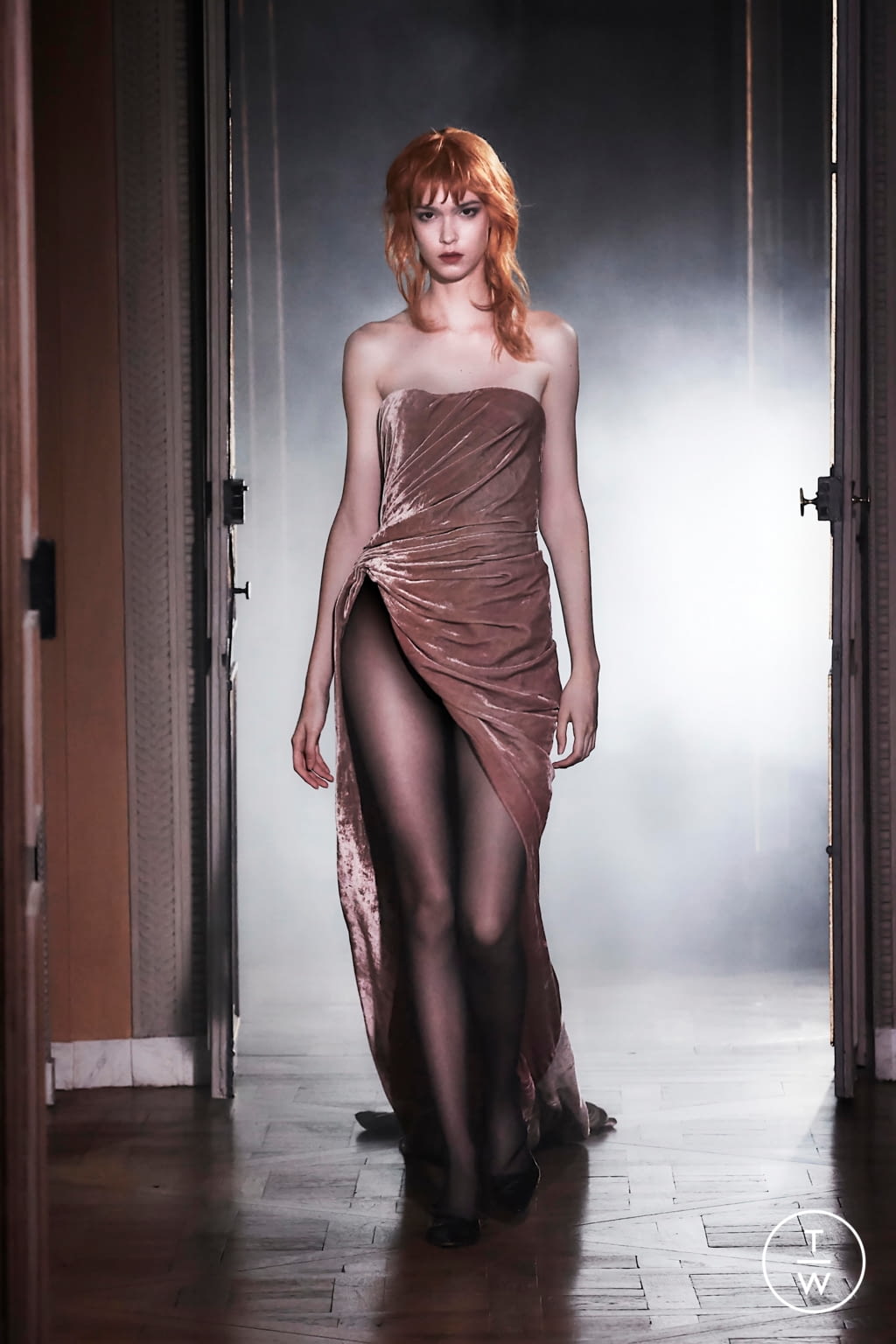Fashion Week Paris Spring/Summer 2021 look 13 from the Olivier Theyskens collection 女装