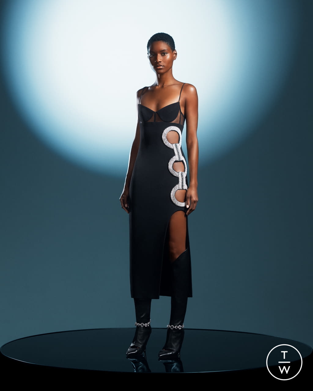 Fashion Week Paris Fall/Winter 2021 look 13 de la collection David Koma womenswear
