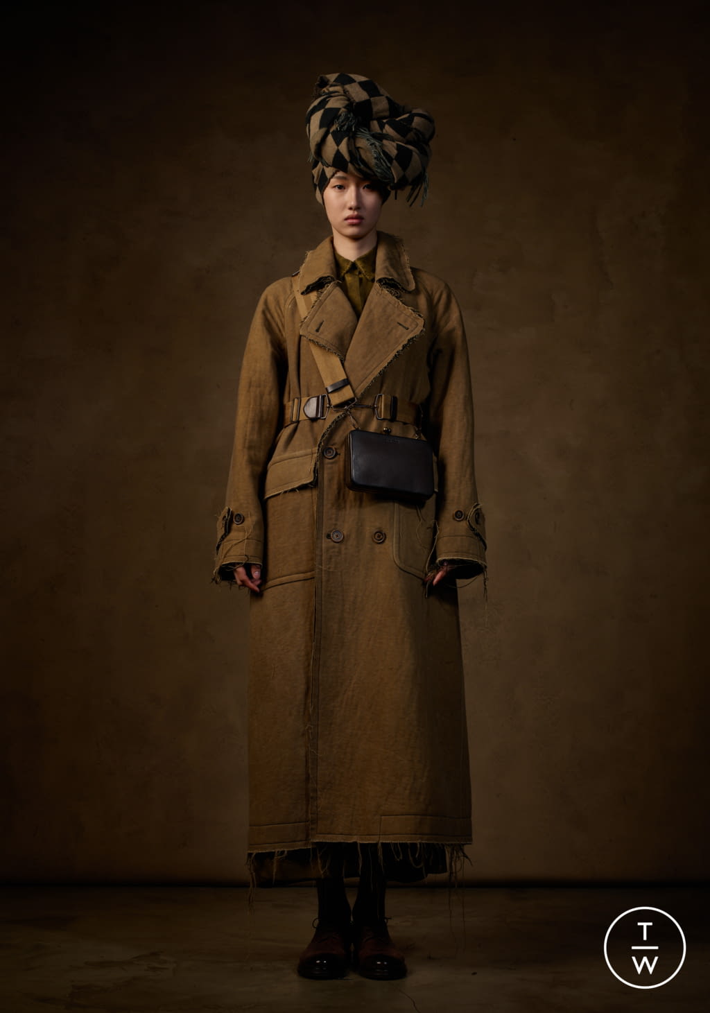 Fashion Week Paris Fall/Winter 2021 look 13 from the Uma Wang collection 女装