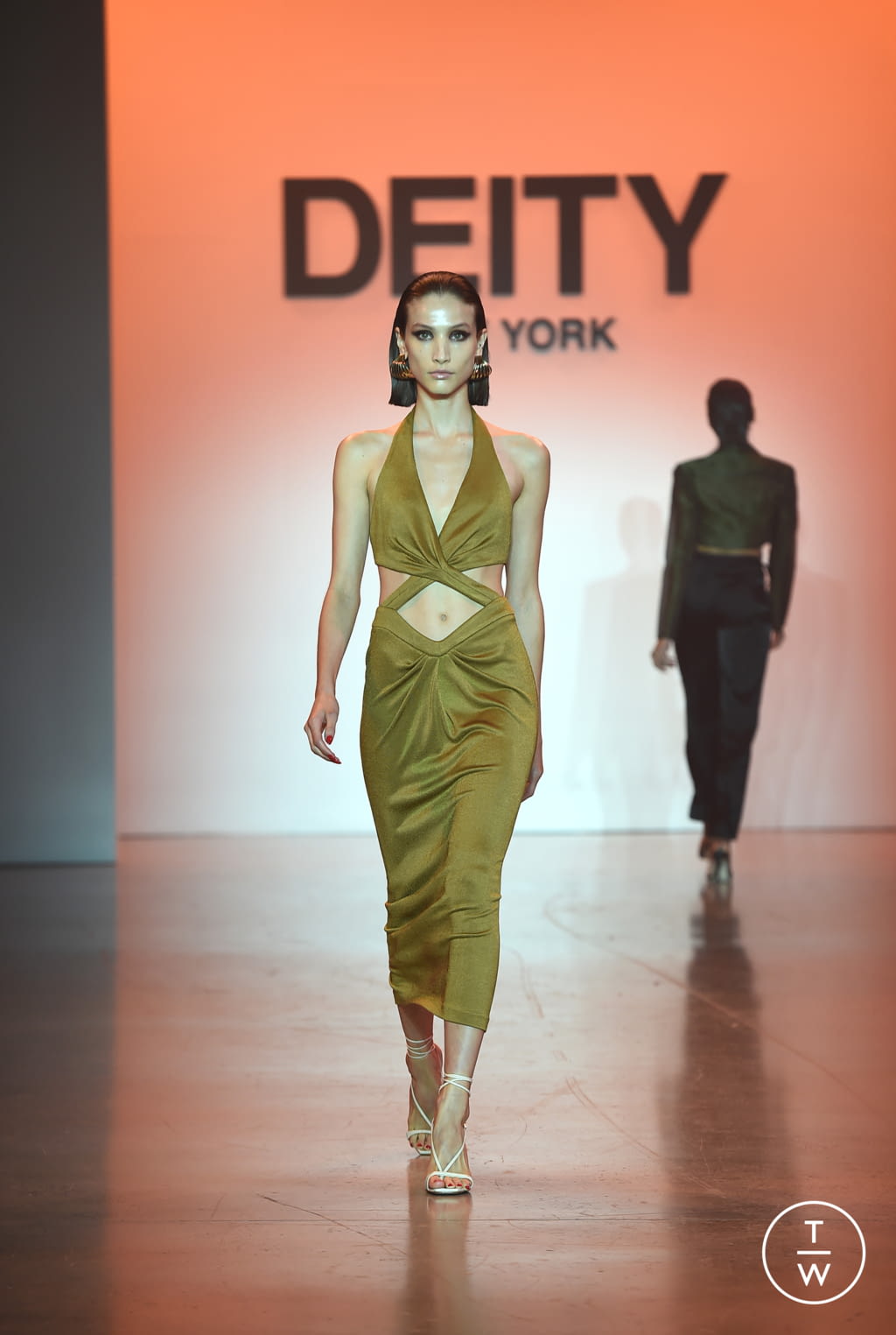Fashion Week New York Spring/Summer 2022 look 13 from the Deity collection 女装