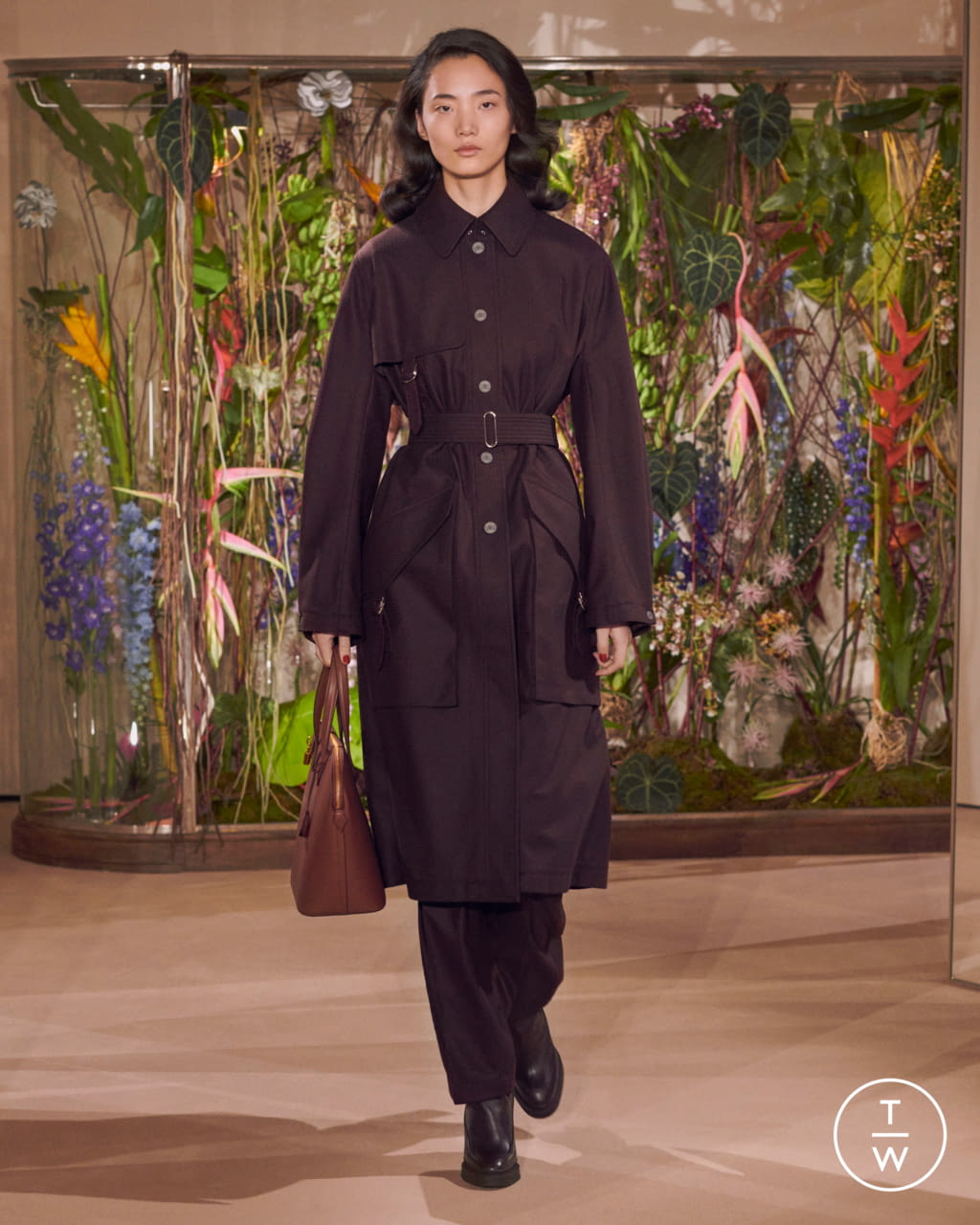 Fashion Week Paris Pre-Fall 2019 look 13 from the Hermès collection womenswear