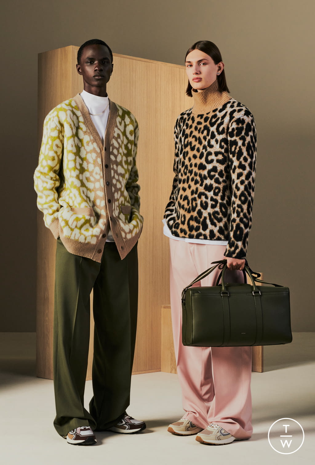 Fashion Week Paris Resort 2022 look 13 de la collection Dior Men menswear
