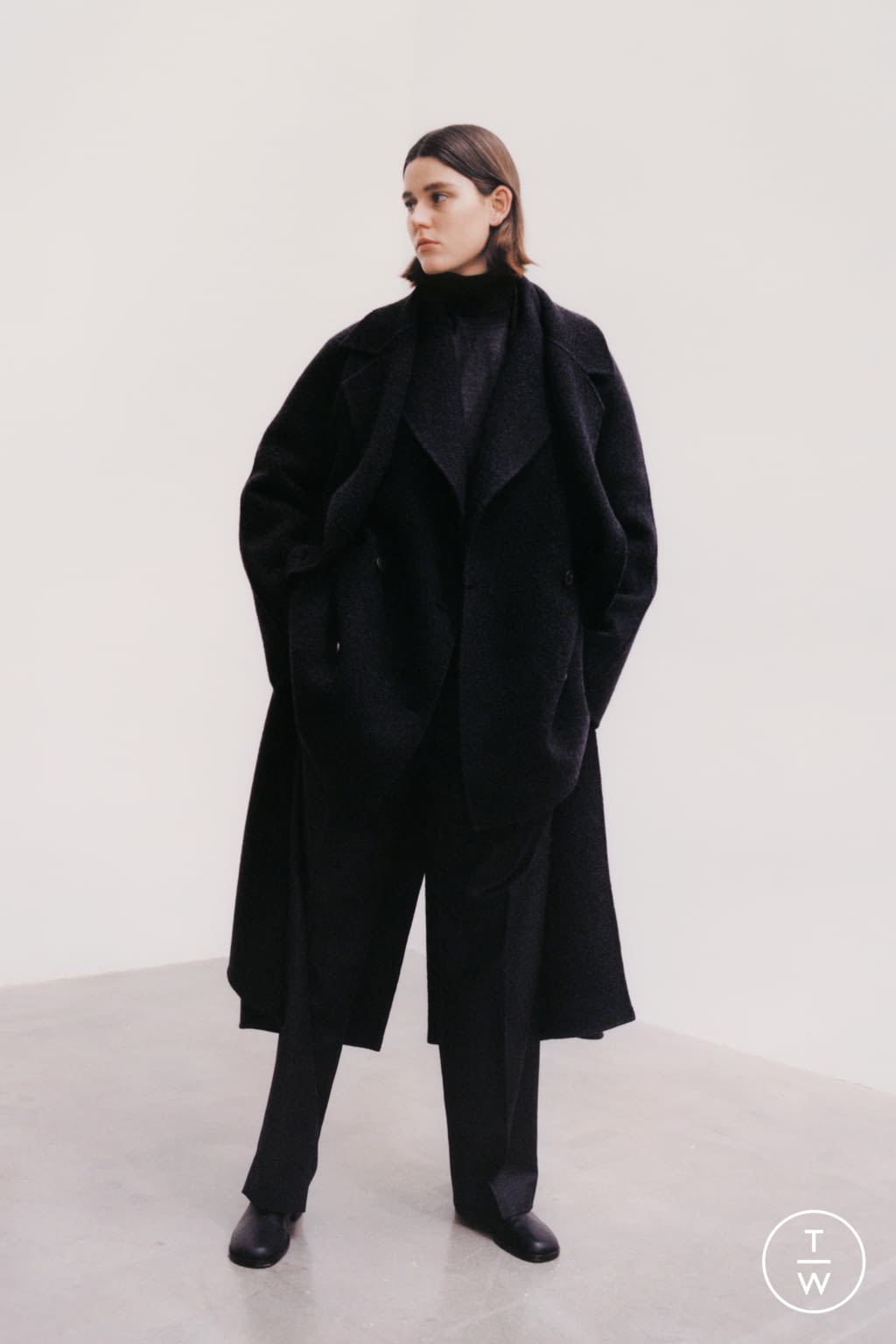 Fashion Week New York Fall/Winter 2021 look 14 from the The Row collection 女装