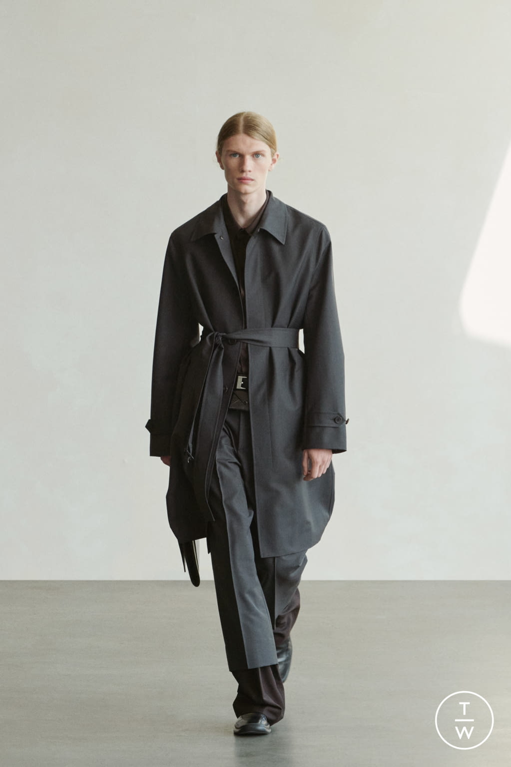 Fashion Week New York Spring/Summer 2022 look 15 from the The Row collection 女装