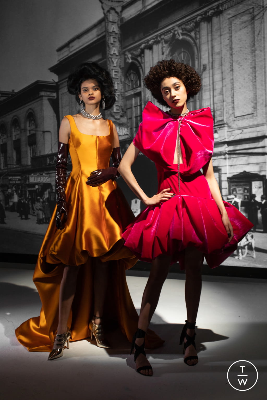 Fashion Week New York Fall/Winter 2021 look 16 de la collection Bibhu Mohapatra womenswear