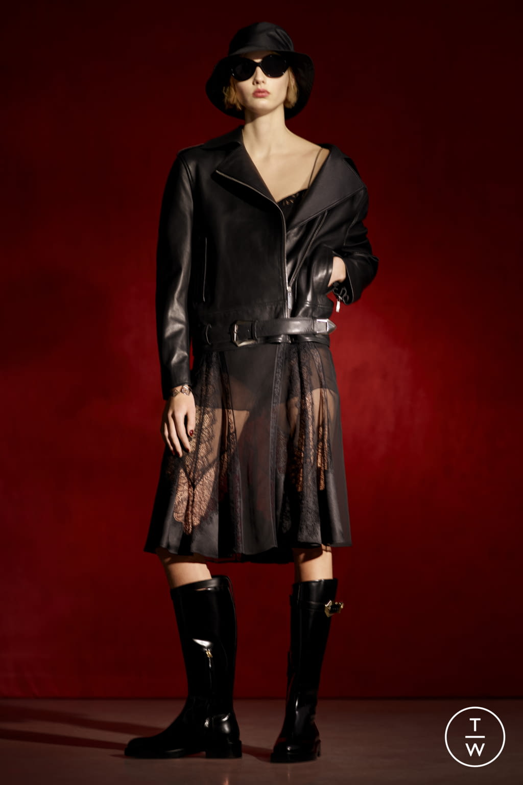 Fashion Week Milan Pre-Fall 2022 look 16 from the Alberta Ferretti collection womenswear