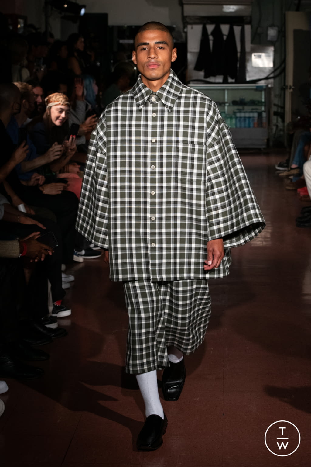 Fashion Week New York Spring/Summer 2022 look 17 from the Willy Chavarria collection menswear