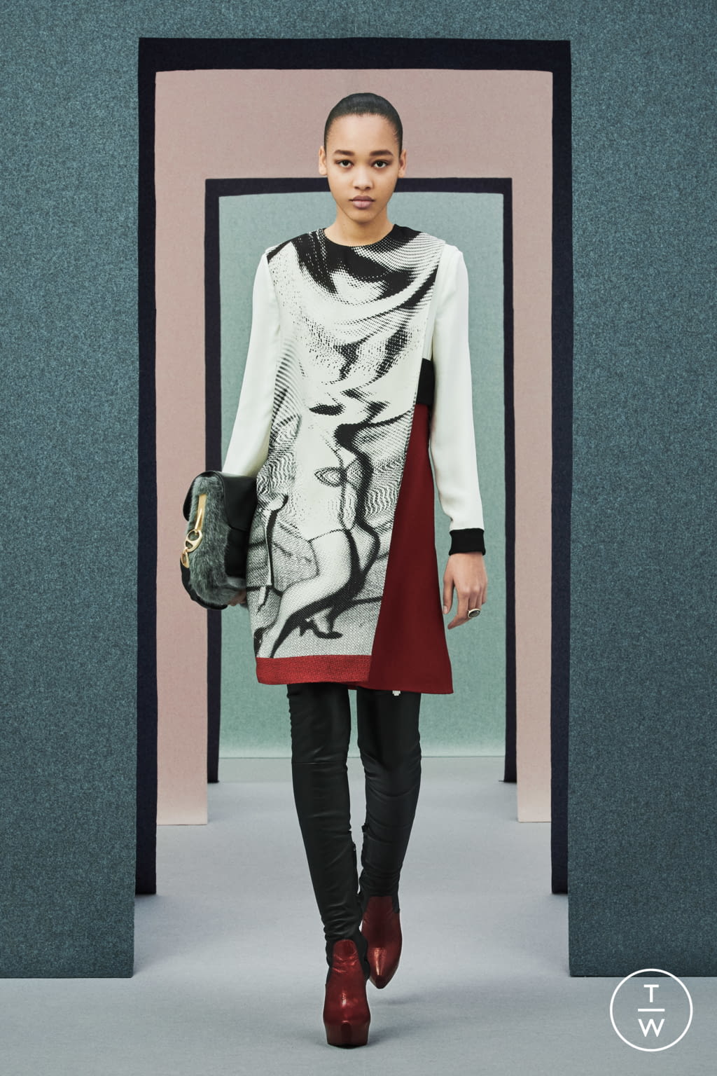 Fashion Week Milan Fall/Winter 2021 look 17 de la collection Ports 1961 womenswear