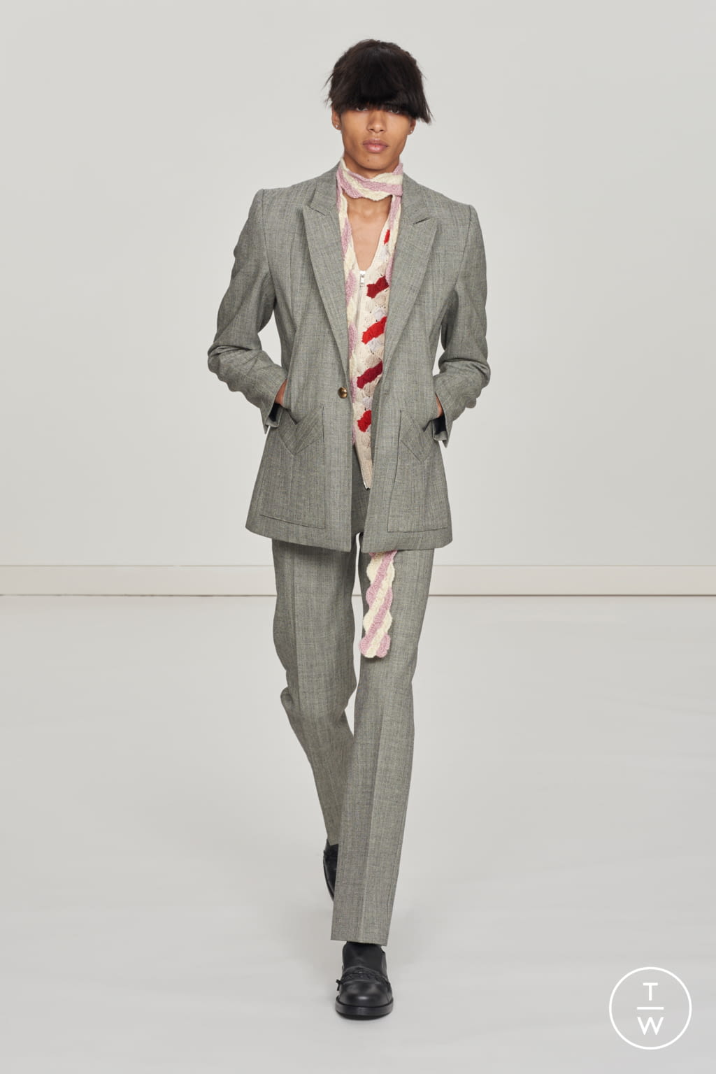 Fashion Week London Spring/Summer 2021 look 17 from the Stefan Cooke collection menswear