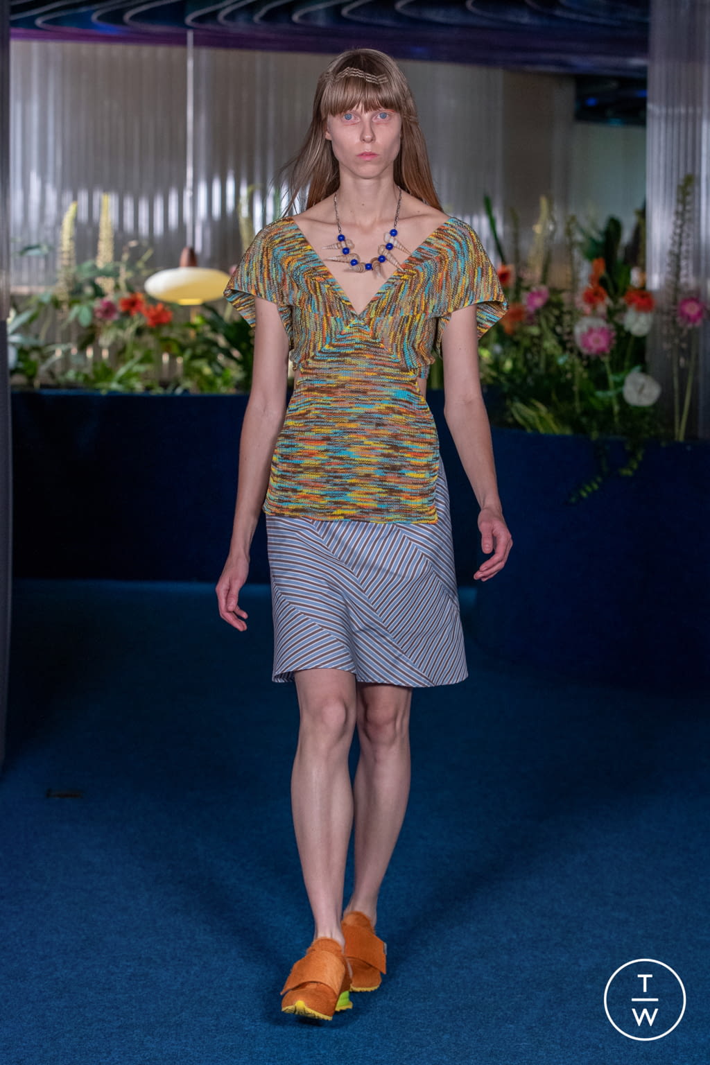 Fashion Week London Spring/Summer 2022 look 17 from the Kiko Kostadinov collection 女装
