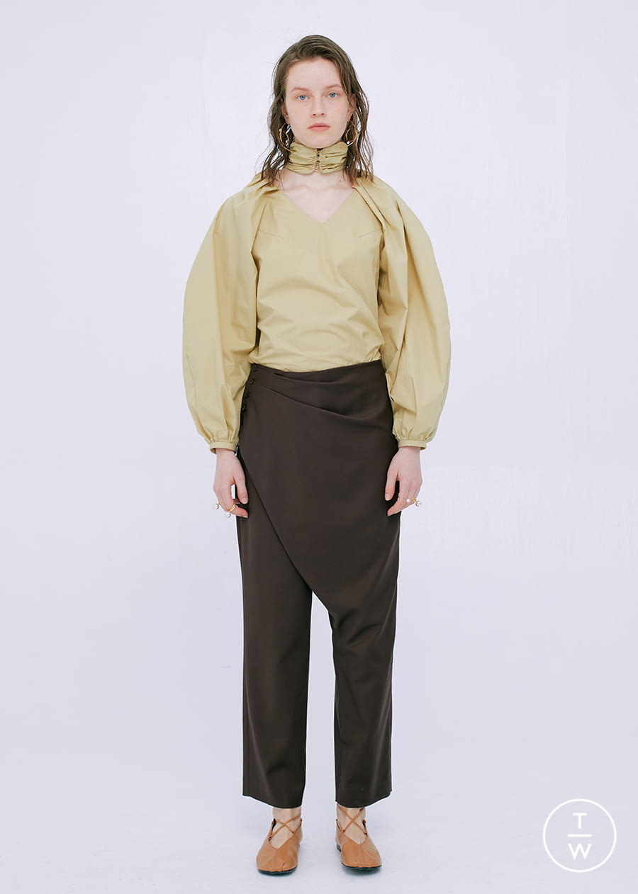Fashion Week New York Fall/Winter 2021 look 17 de la collection Concept Korea womenswear