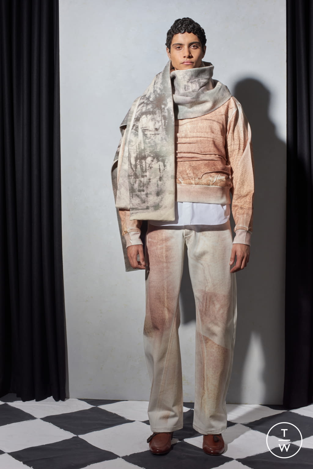 Fashion Week London Fall/Winter 2021 look 17 from the Bianca Saunders collection menswear