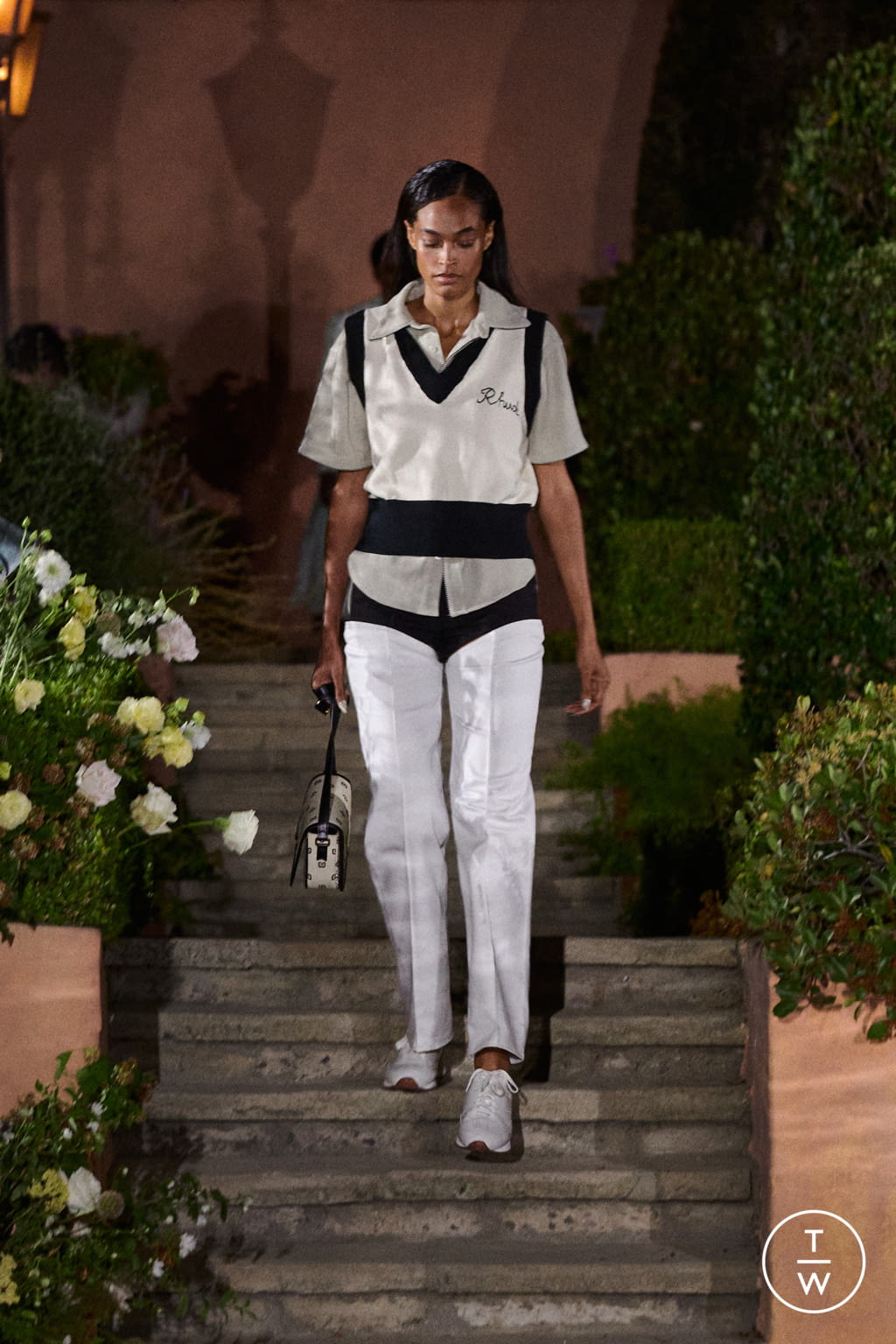 Fashion Week Paris Spring/Summer 2022 look 19 from the Rhude collection menswear