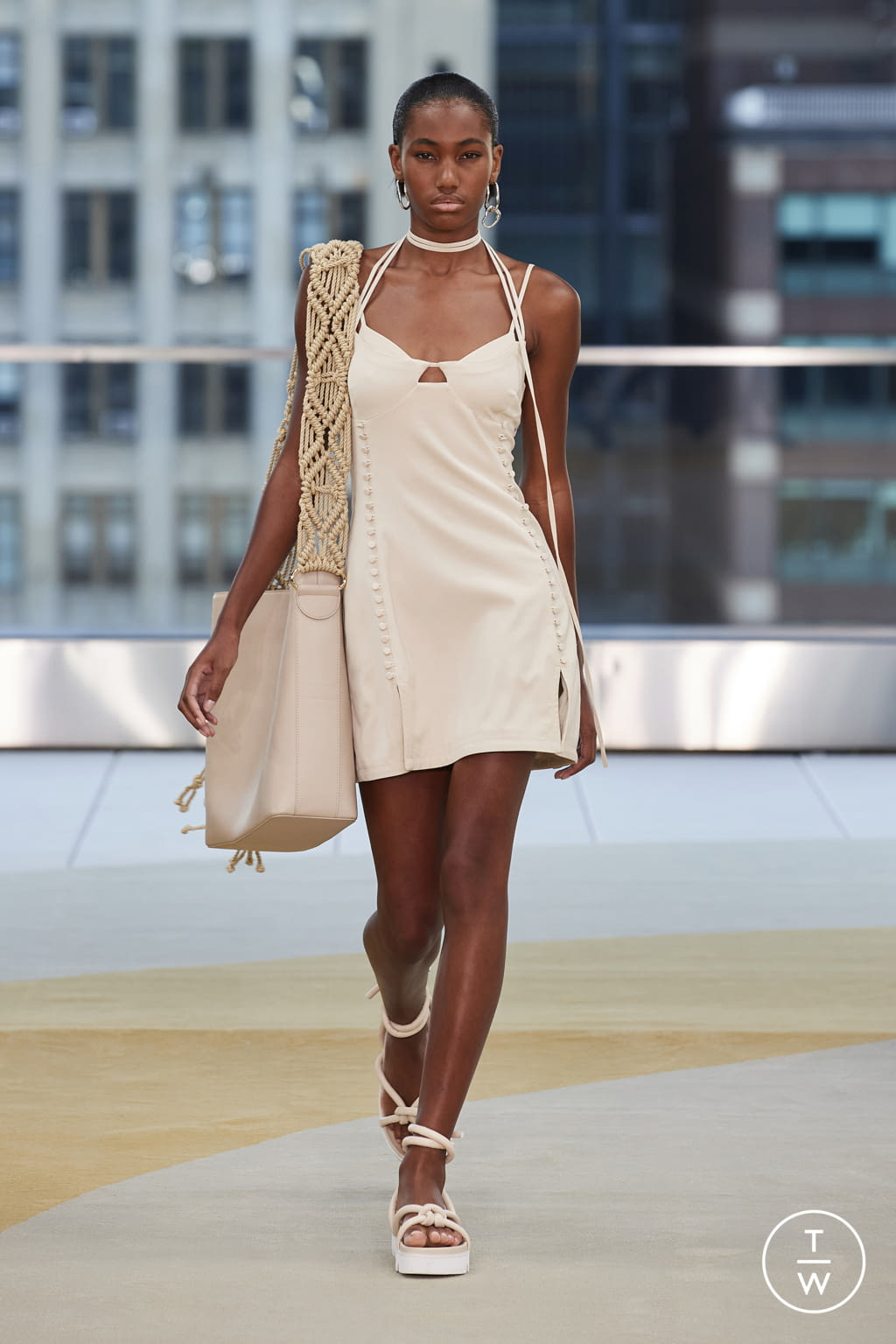 Fashion Week New York Spring/Summer 2022 look 18 from the Jonathan Simkhai collection womenswear