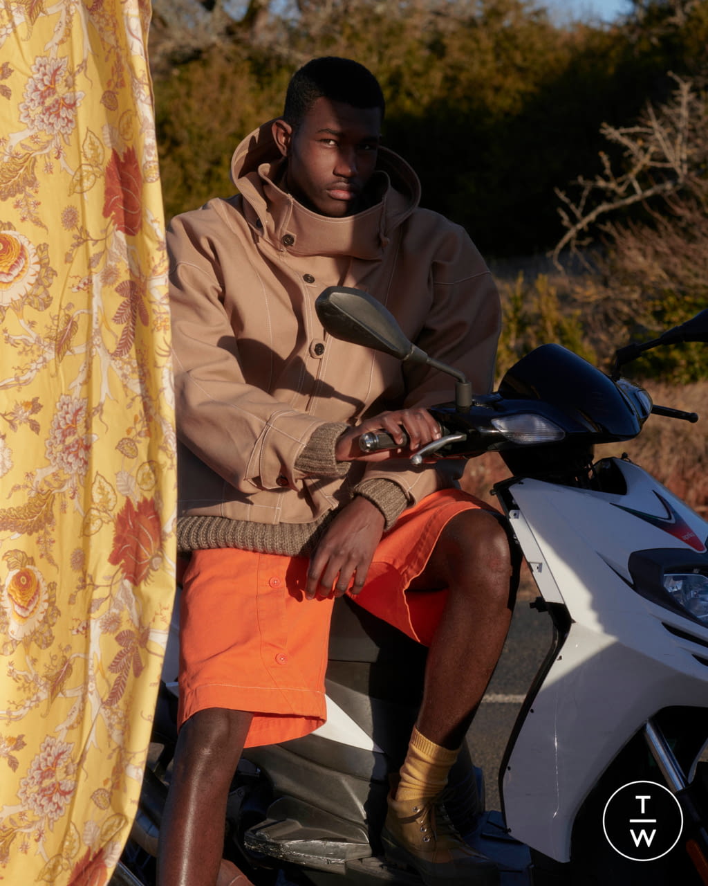 Fashion Week Paris Fall/Winter 2019 look 18 from the Jacquemus collection menswear