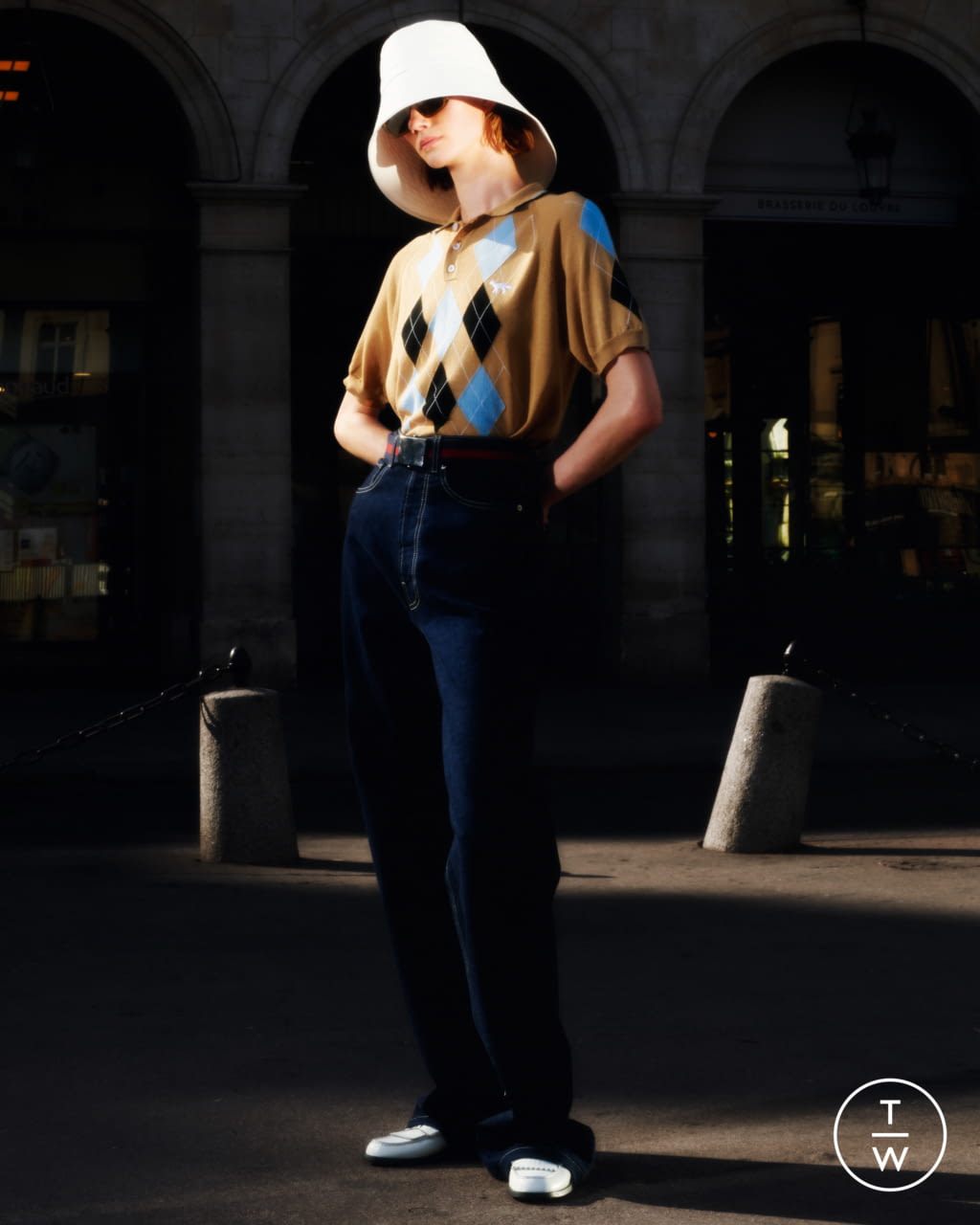 Fashion Week Paris Spring/Summer 2021 look 18 from the Maison Kitsuné collection womenswear