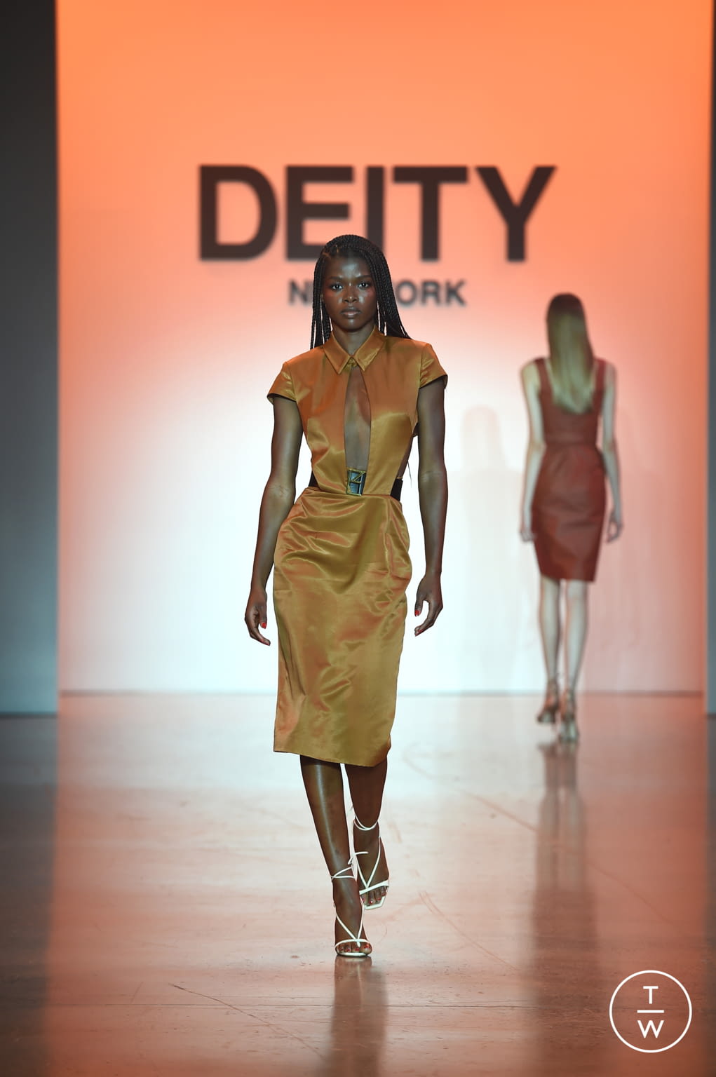Fashion Week New York Spring/Summer 2022 look 18 from the Deity collection 女装