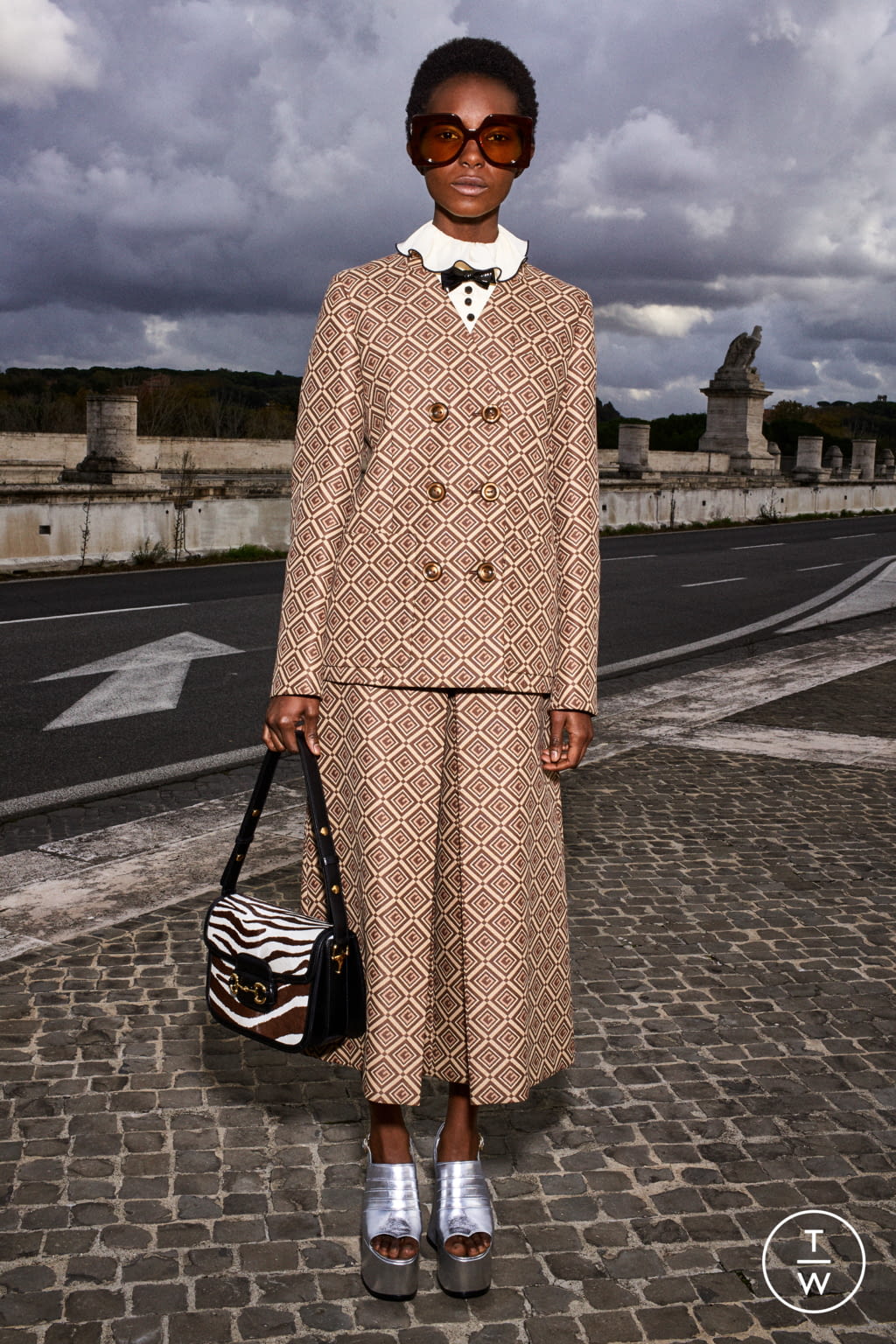 Fashion Week Milan Pre-Fall 2020 look 21 from the Gucci collection 女装